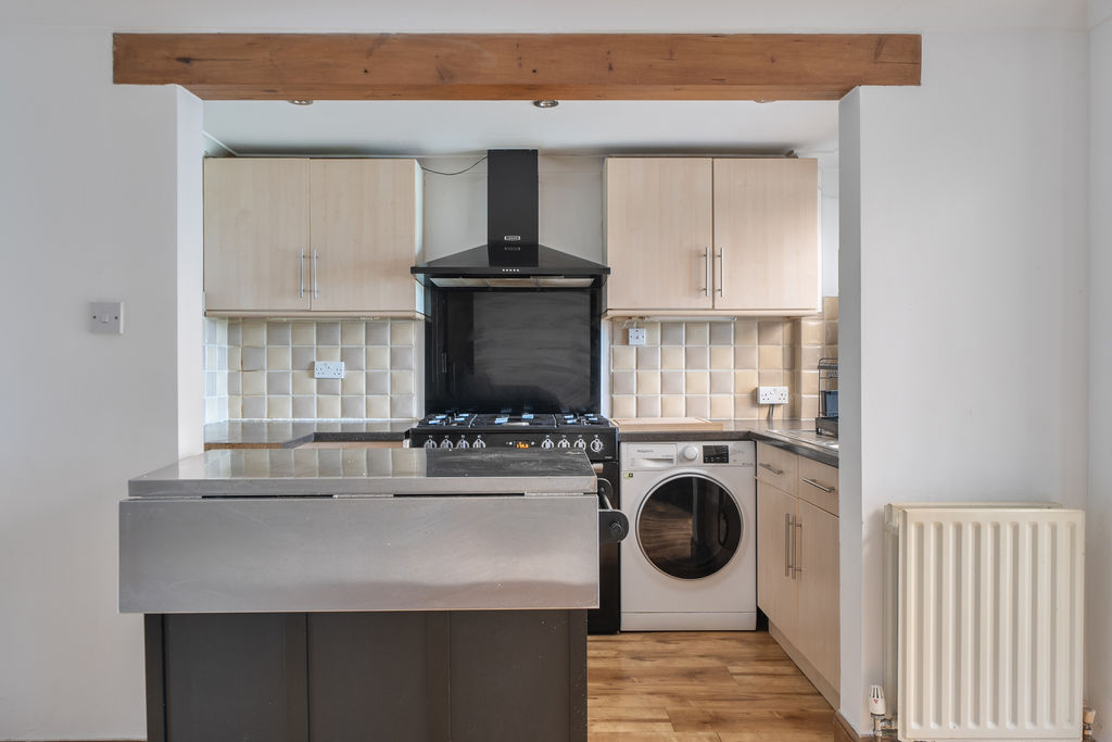 Kitchen- click for photo gallery